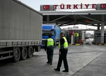 فايننشال تايمز: تحرك تركي استراتيجي لتعزيز “الممر الأوسط” بديلا لمضيق هرمز