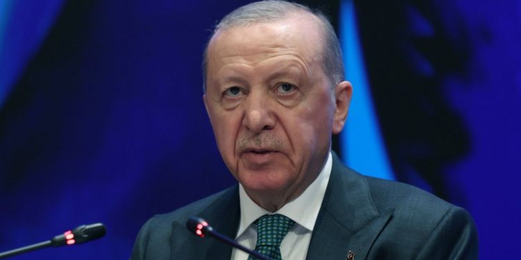 أردوغان يرد على تغريدة نتنياهو ويتهم إسرائيل بتخرب آمال السلام
