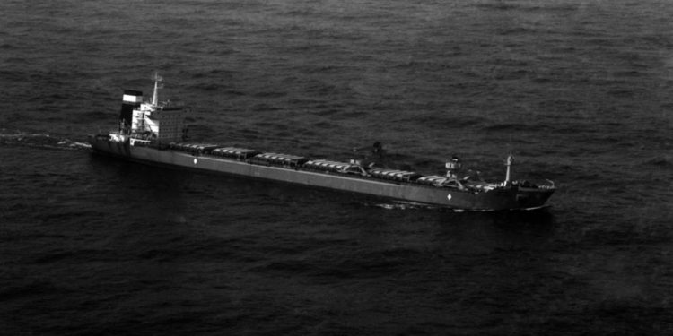 الجيش الأمريكي يعترض 3 سفن إيرانية في المحيط الهندي