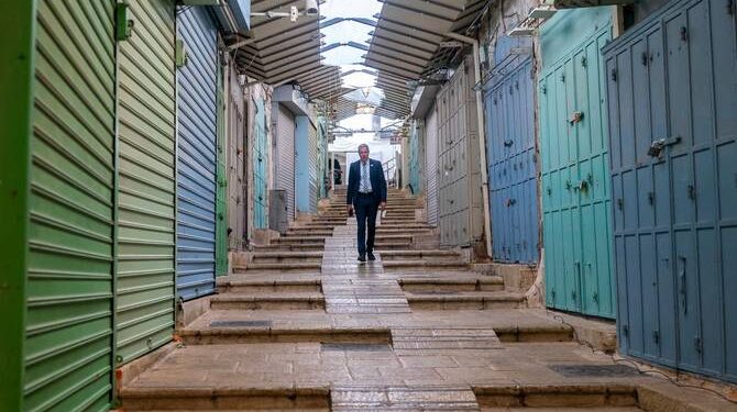 إسرائيل تُبقي الأقصى وكنيسة القيامة مغلقة رغم وقف إطلاق النار مع إيران