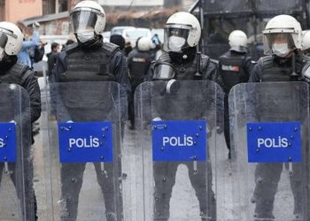تركيا تقابل “مسيرة المثليين” في إسطنبول بقرار حظر التجمعات لمدة 24 ساعة