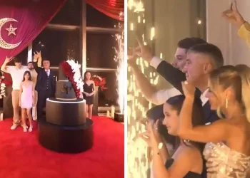 سادات بكر يظهر في عيد ميلاده الـ55 من دبي برسائل مشفرة
